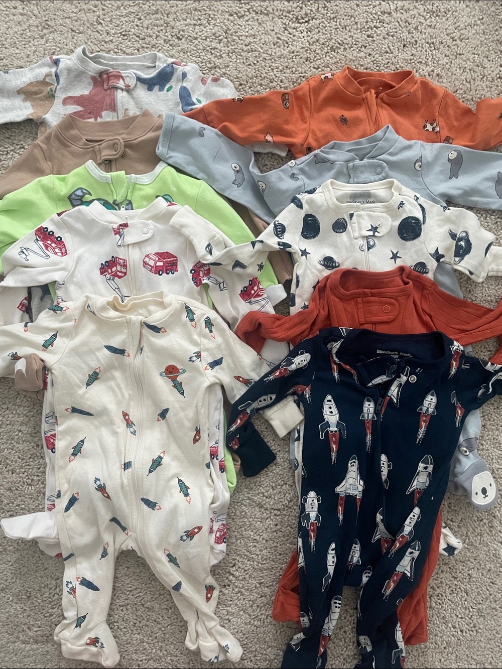 10 set of these pijamas these were not used